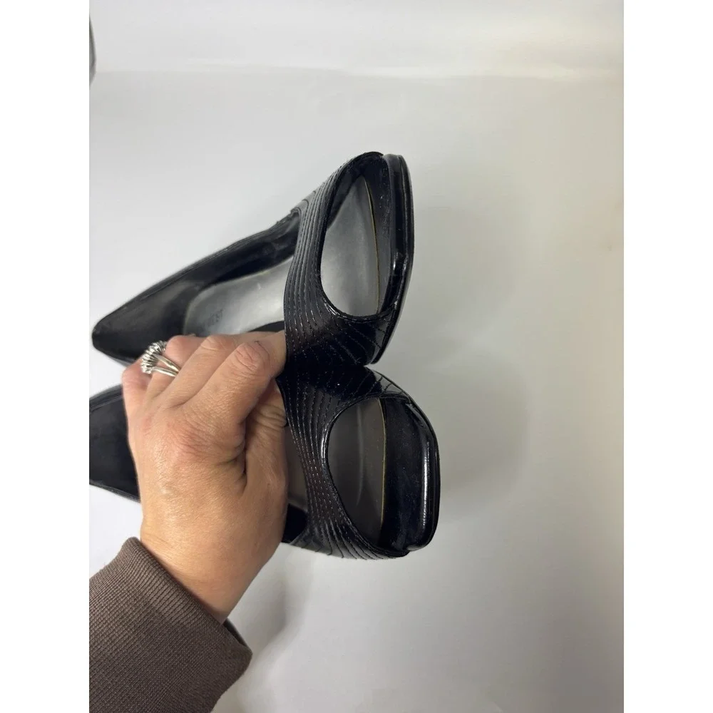 Nine West Black Peep Toe Heels Size 10